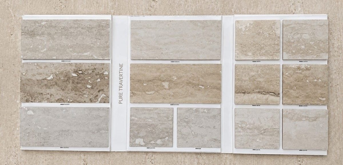 Tegelkleur kiezen met een monstermap voor een travertine-look register