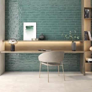 Origin Grace - Kantoor en werkkamer met blauwgroene geglazuurde kleurtegel op accentwand, Pamesa
