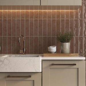 ORIGIN ELEGANZA - Keuken met bruine kleurtegel op achterwand, Pamesa