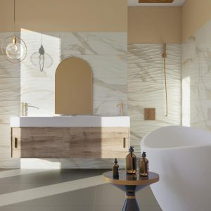 Calacata Gold Pasta Blanca - Badkamer met witte marmerlook op vloer en wand, Pamesa
