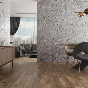 Pietra Di Gre - Woonkamer en eetkamer met terrazzo en houtlook op wand en vloer, Pamesa