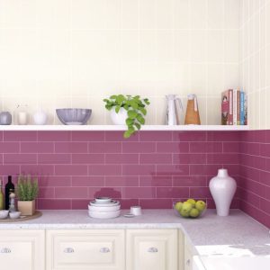 Basic Ruby - Keuken met roze geglazuurde kleurtegel op achterwand, Ceragni