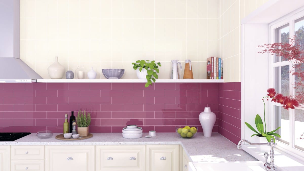 Basic Ruby - Keuken met roze geglazuurde kleurtegel op achterwand, Ceragni