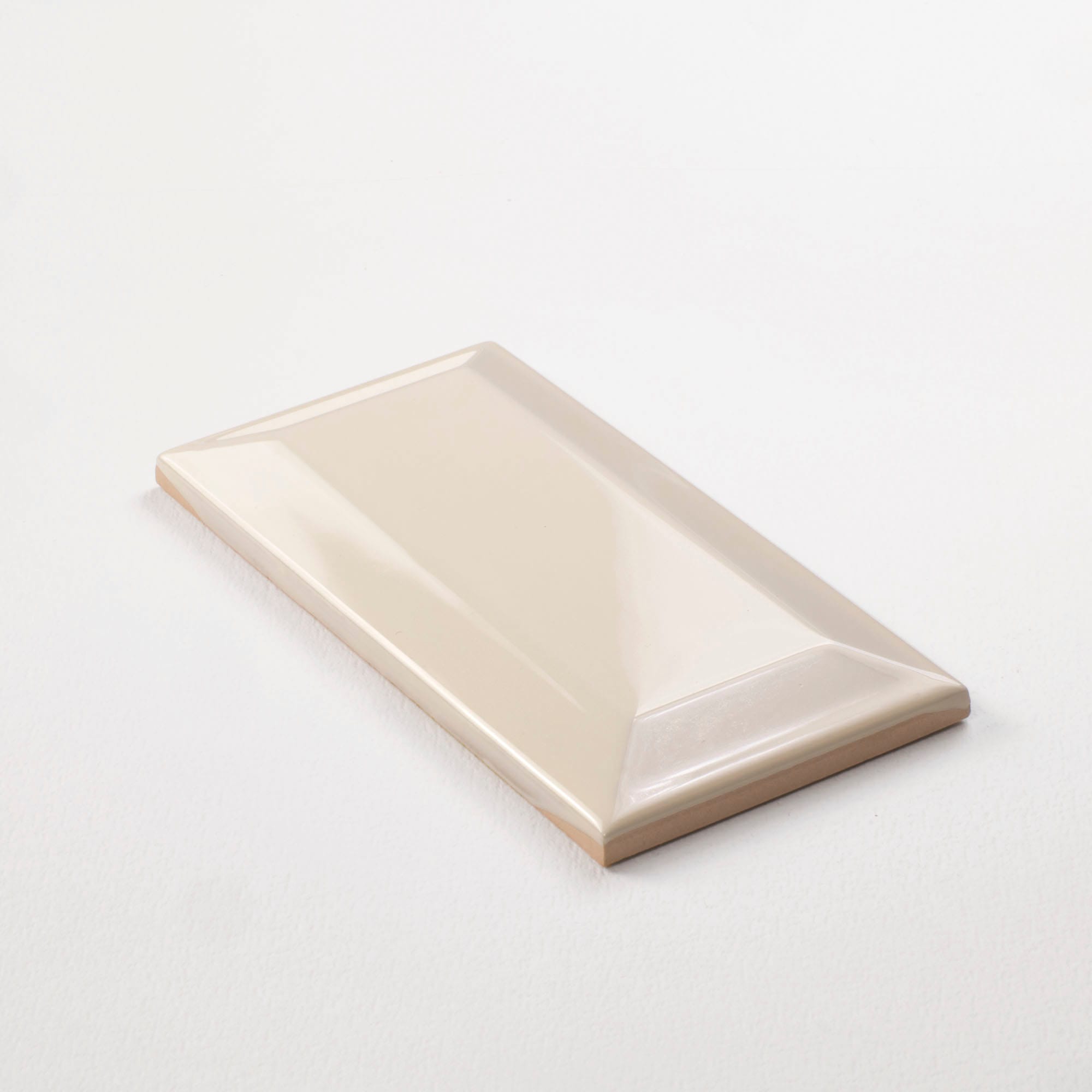 Frame Beige Glossy - kleur & designlook wandtegel in beige, Aleluia
